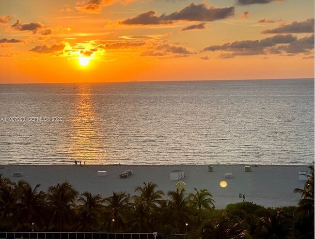 Building Photo - 100 Lincoln Rd