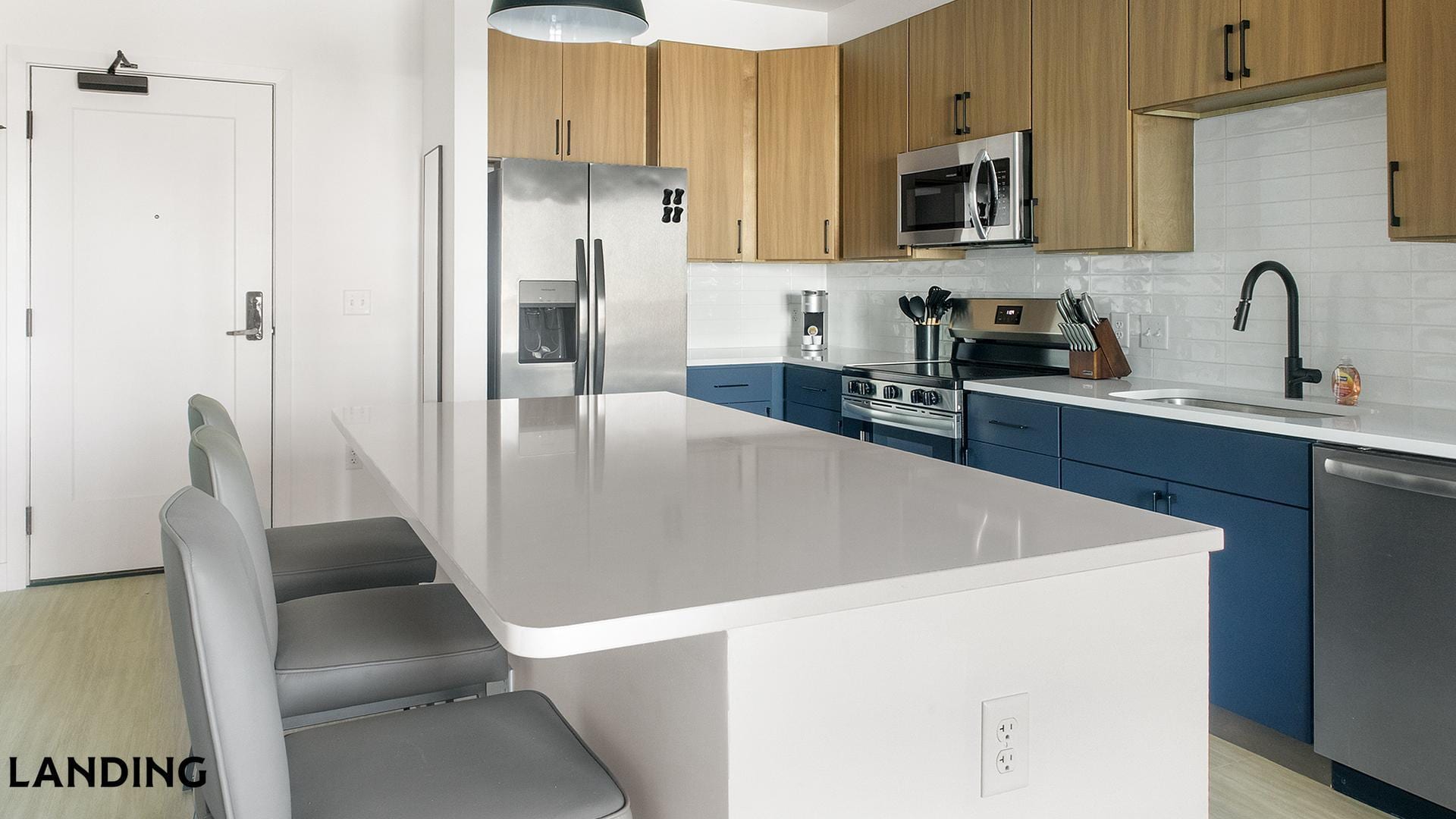 Building Photo - 1007 S Mint St