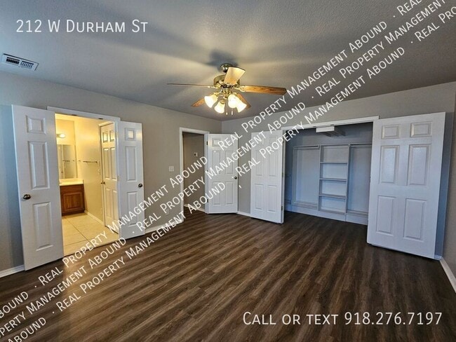 Building Photo - 212 W Durham St