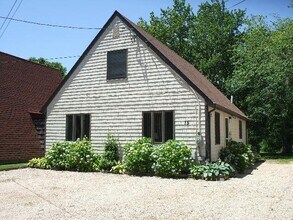 Building Photo - 15 Deangelis Dr