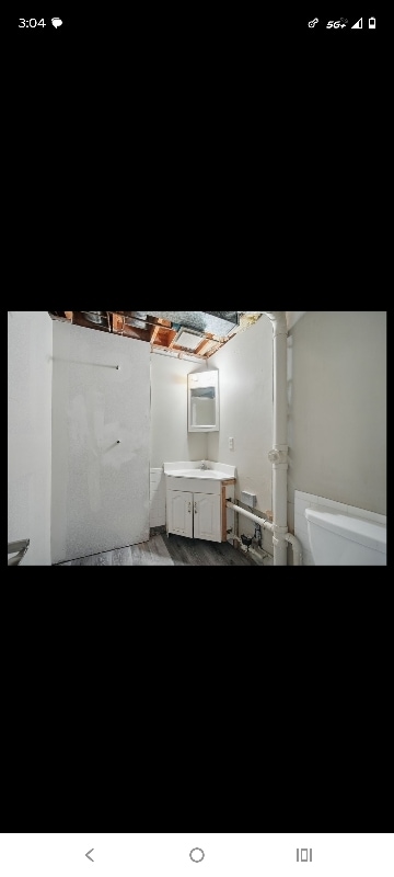 Building Photo - 6138 Terrace Dr