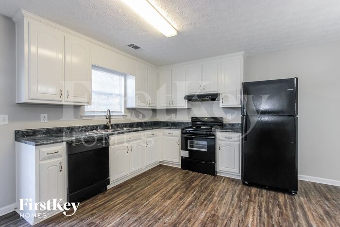 Building Photo - 792 Pine Shoals Ct