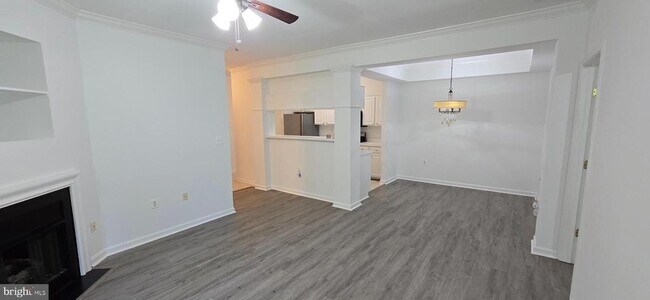 Building Photo - 20451 Chesapeake Square