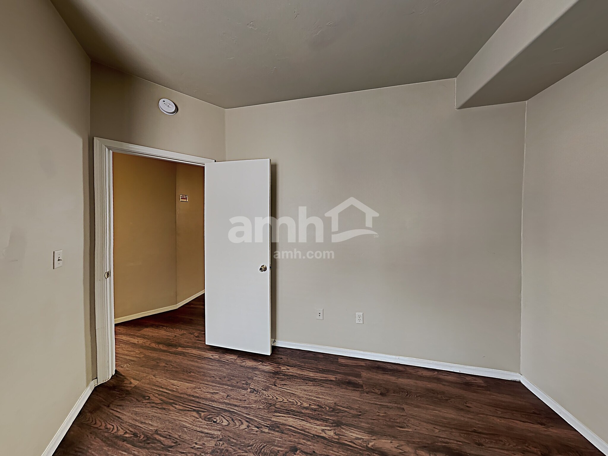 Building Photo - 307 E Camino Limon Verde