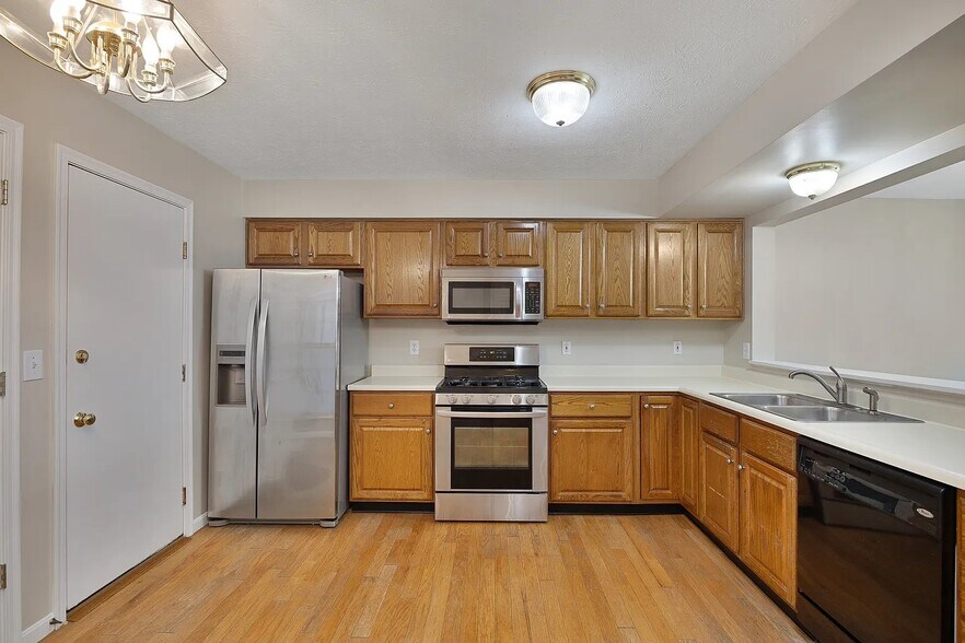 Building Photo - 4427 Towneside Ct