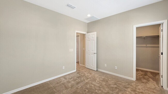 Building Photo - Brand new home!  Convenient to the 303 freeway!