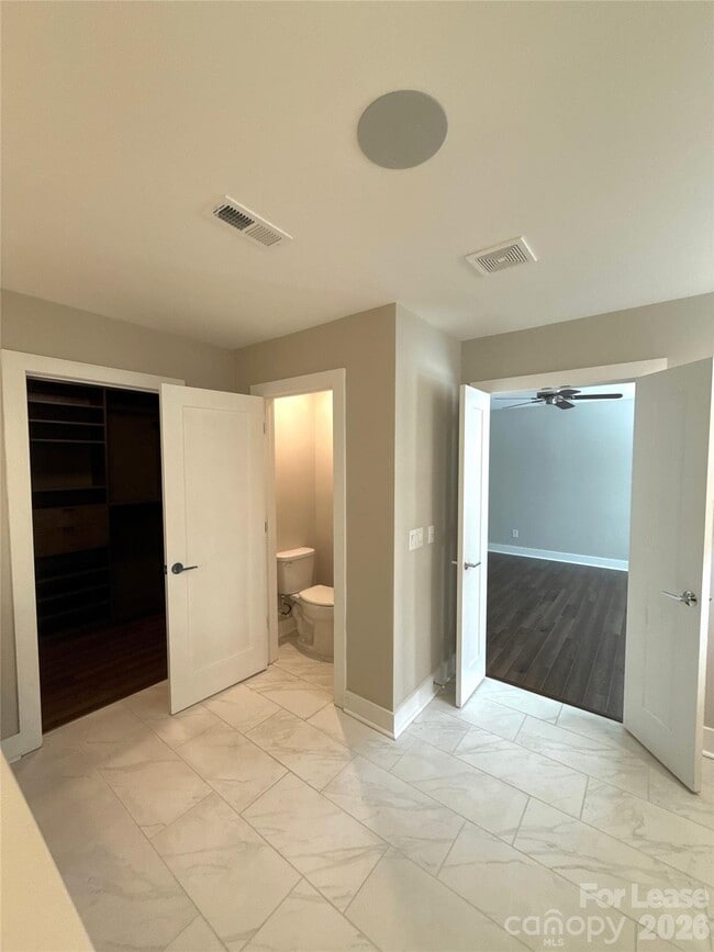 Building Photo - 17023 Soho Dr