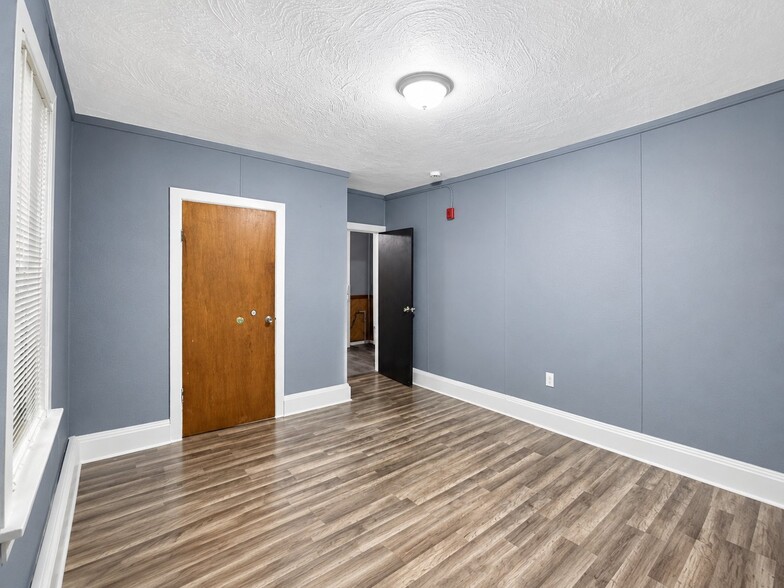Building Photo - 63 Brayton Ave