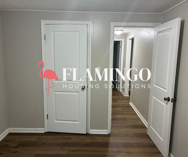 Building Photo - 913 Westwood Ave