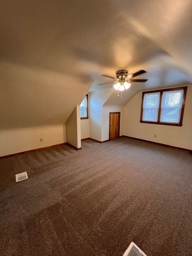 Building Photo - 154 S Kimberly
