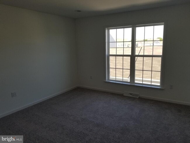 Building Photo - 207 Hoke Farm Way