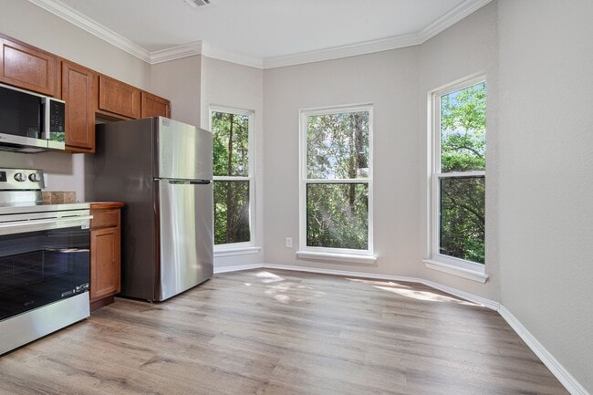 Building Photo - Huntsville Heights