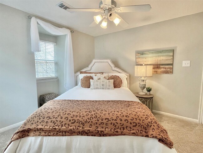 Building Photo - 46 Flickering Sun Ct