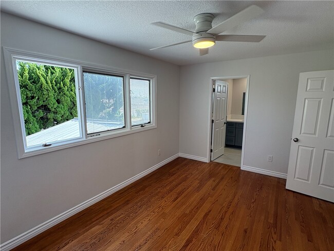 Building Photo - 5902 Nordina Dr