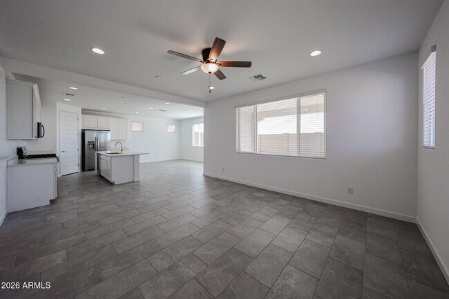 Building Photo - 12073 Calle de Pompas W