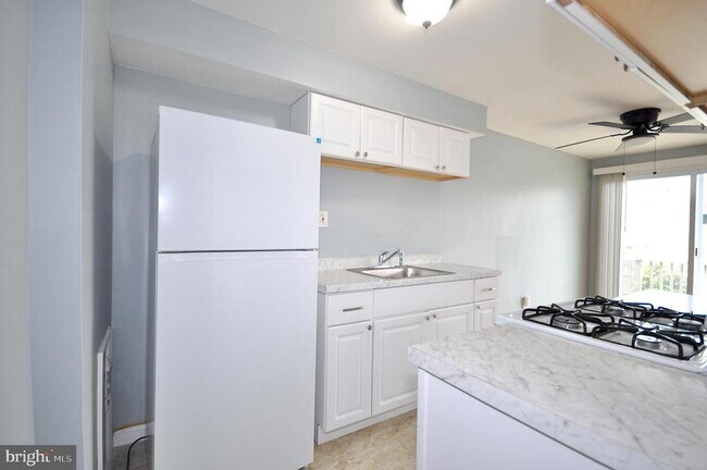 Building Photo - 3432 Ashfield Ln