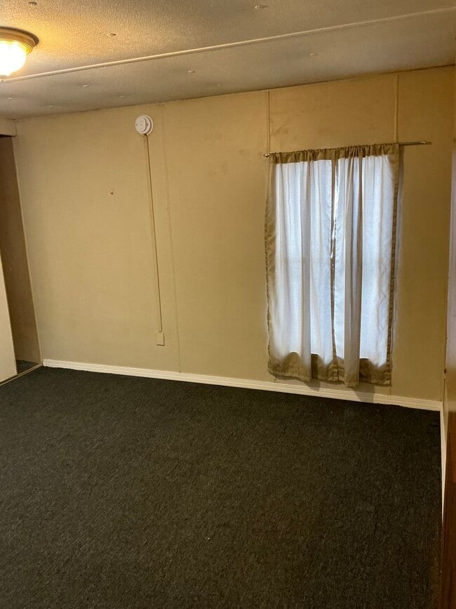 Building Photo - Augusta 1 bedroom mobile home for rent