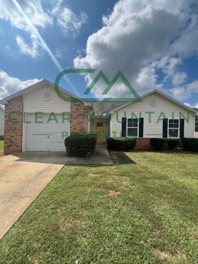 Building Photo - MOVE-IN SPECIAL! 1 MONTH FREE - Modern Upd...