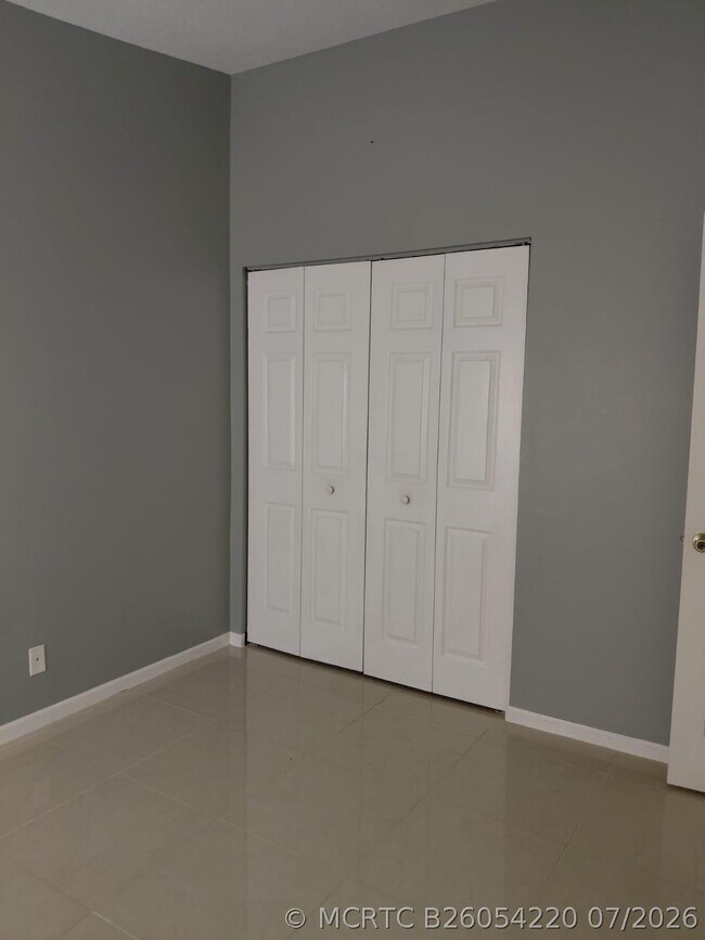 Building Photo - 4524 Oak Terrace Dr