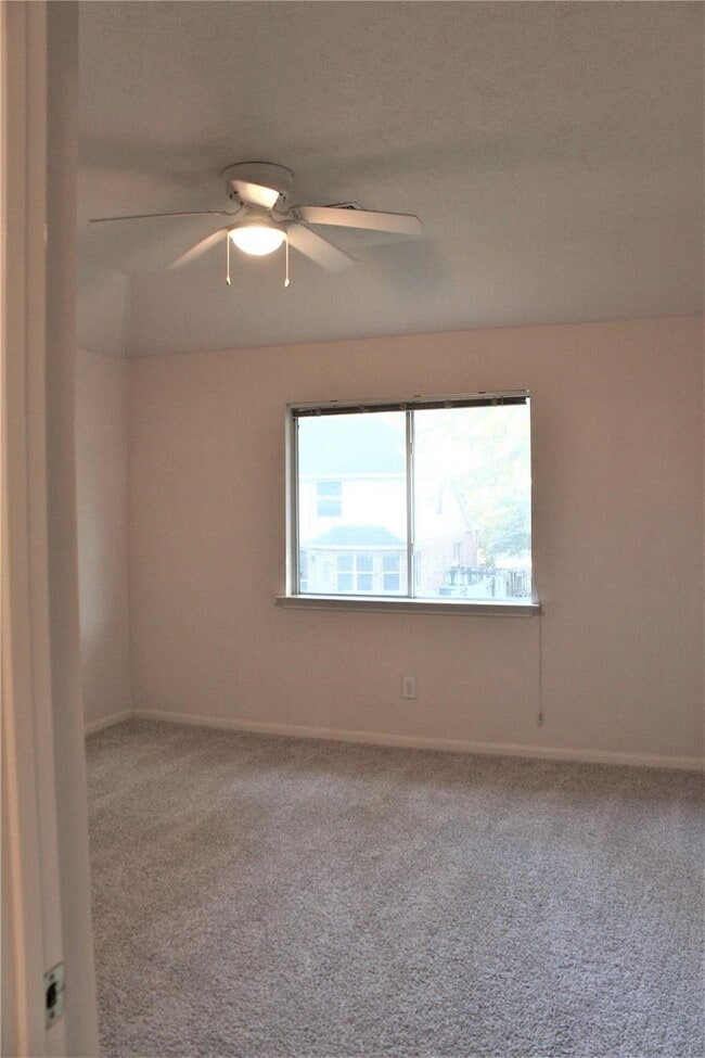 Building Photo - 71 N Brooksedge Cir