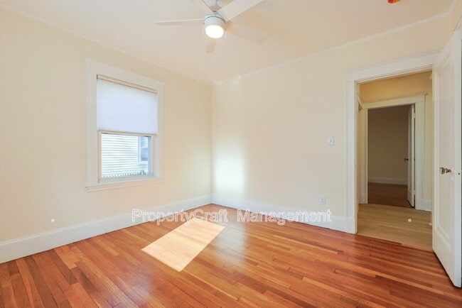 Building Photo - 105 Marlboro St