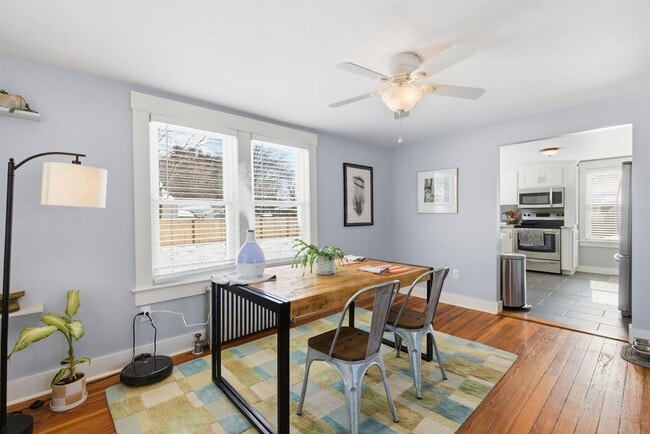 Building Photo - 26 Snow St