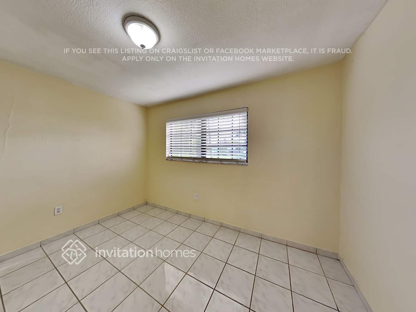 Building Photo - 17421 SW 92nd Ct