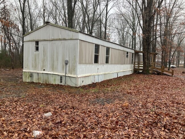 Building Photo - 2 BR 2 Bath 1,040 sq ft singlewide mobile ...