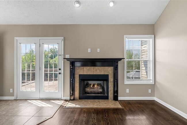 Building Photo - Four Bedroom with Pool in Fields of Northm...
