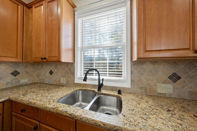Building Photo - July Move-in, Cary Park!