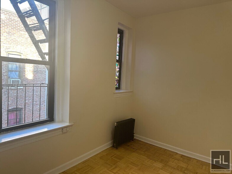 Building Photo - WEST 187 STREET