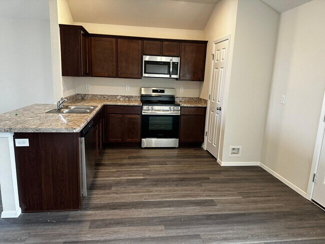 Building Photo - 1402 S Blandford St