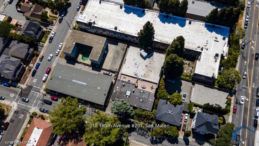 Building Photo - 218 Tilton Ave