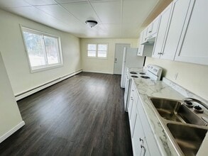 Building Photo - Harris Complex