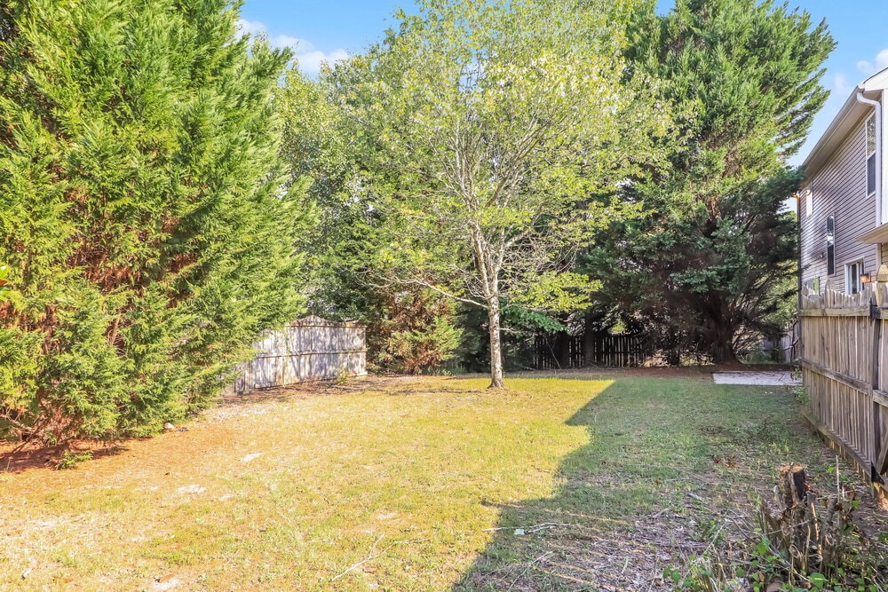 Building Photo - 108 Ancient Oaks Way