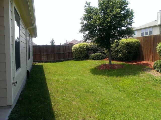 Building Photo - 5004 Birchwood Dr