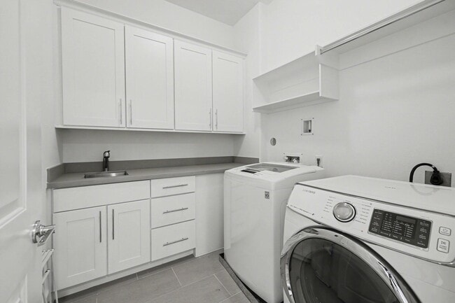 Building Photo - 2713 Kinsley Oaks Dr