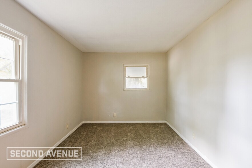 Building Photo - 9226 E 36th Pl