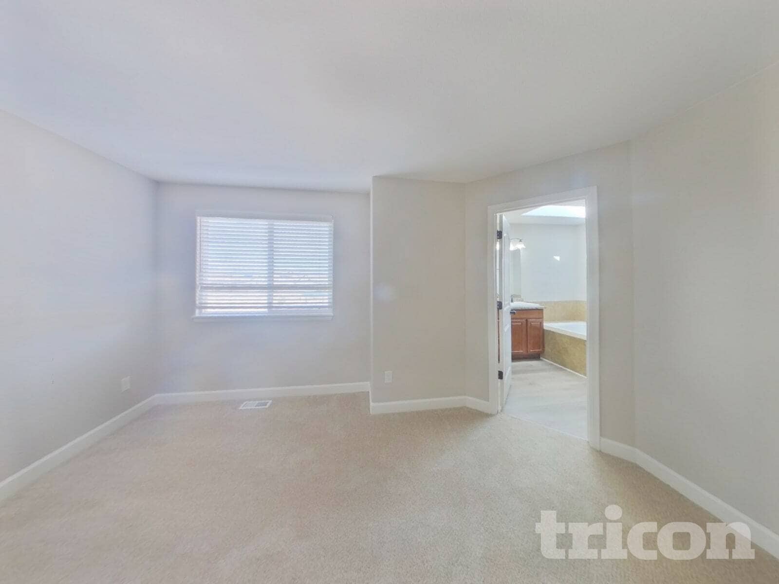 Building Photo - 6555 Stingray Ln