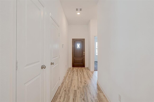 Building Photo - 3718 Whirling Wy