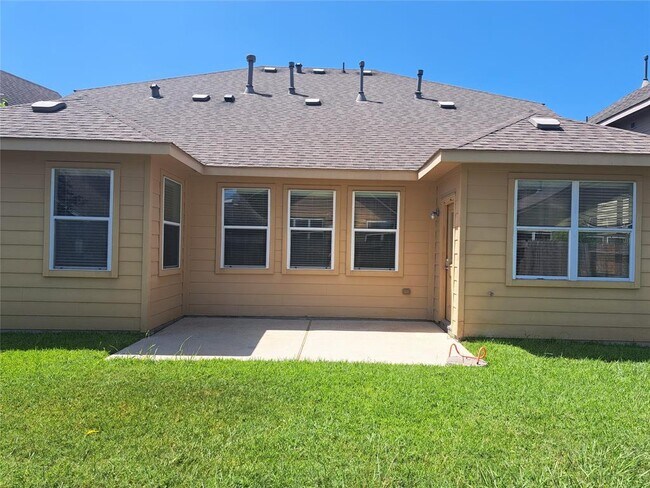Building Photo - 26315 Fox Ridge Ln