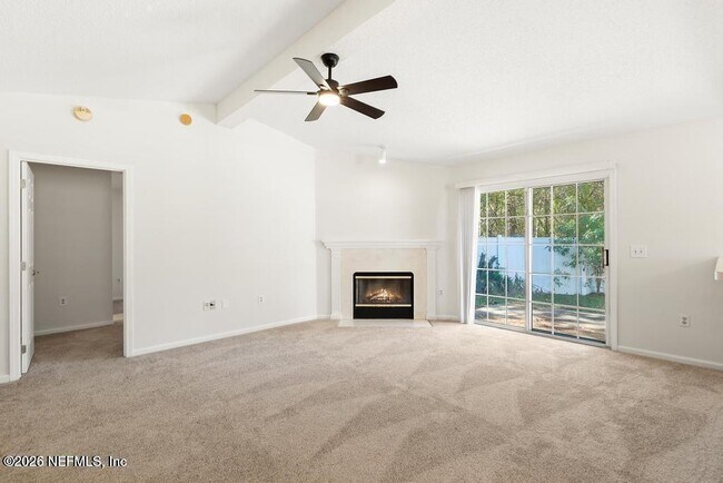 Building Photo - 12138 Silver Saddle Dr