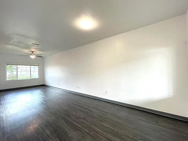 Building Photo - 91-1050-1050 Kaileolea Dr