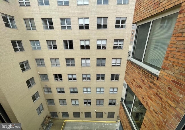 Building Photo - 1727 Massachusetts Ave NW