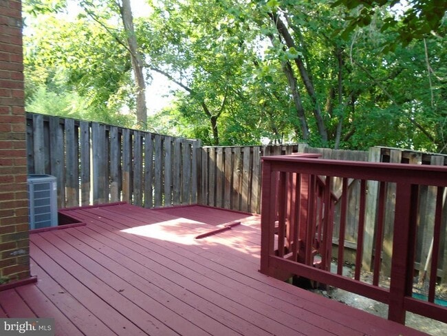 Building Photo - 1914 Duffield Ln