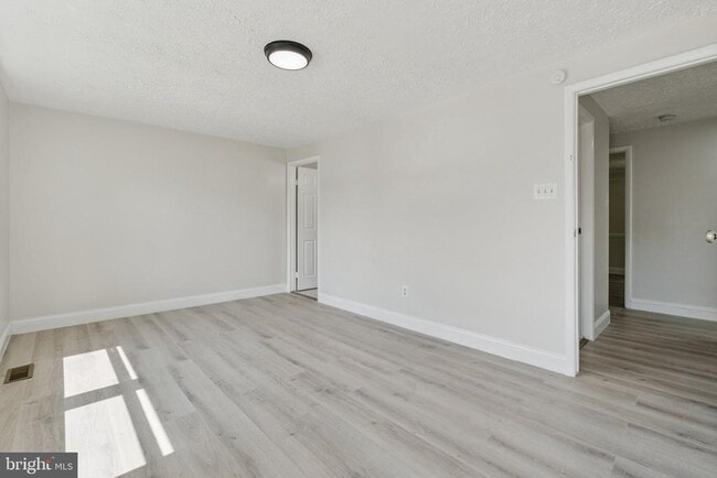 Building Photo - 3364 Longbow Ct