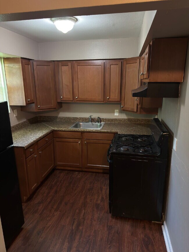 Building Photo - 2033 Bella Clare Dr