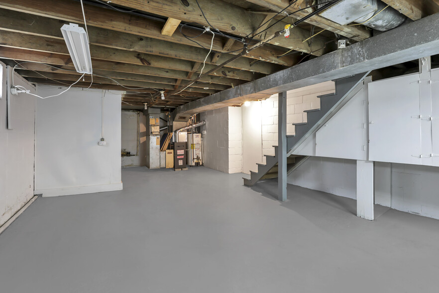 Building Photo - 3086 Sullivant Ave