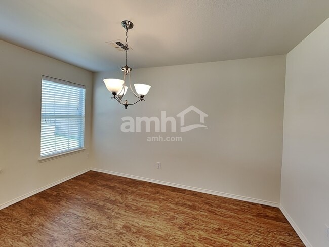 Building Photo - 9213 Whistlewood Dr