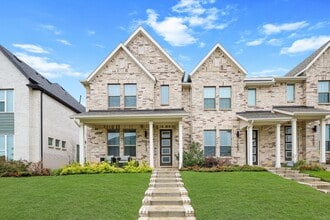 Building Photo - 1013 Carnation Dr